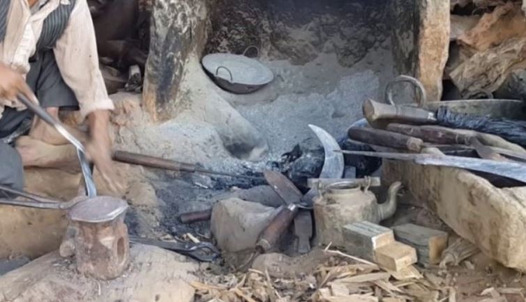 आरन पेसा : अन्नबाट ज्यालामा काम गर्न थालेपछि आर्थिकरुपमा सहज, सामग्री बनाएको पारिश्रमिक कति ?
