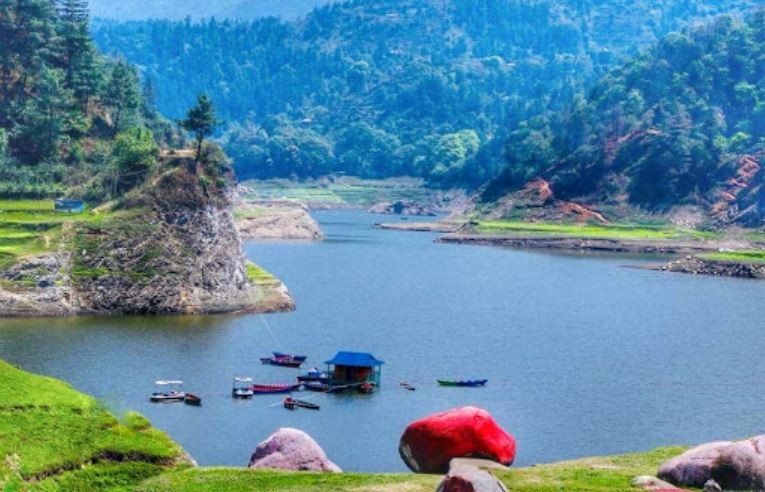 मत्स्य केन्द्र कुलेखानीमा एक बर्षमा २ हजार ५२४ किलो माछा उत्पादन, ६ लाख १७ हजार राजस्व सङ्कलन