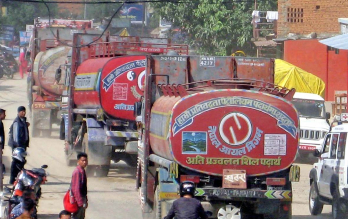 पेट्रोलियम पदार्थ खरिद गर्दा ७ महिनामा बाहिरियो १ खर्ब ४ अर्ब