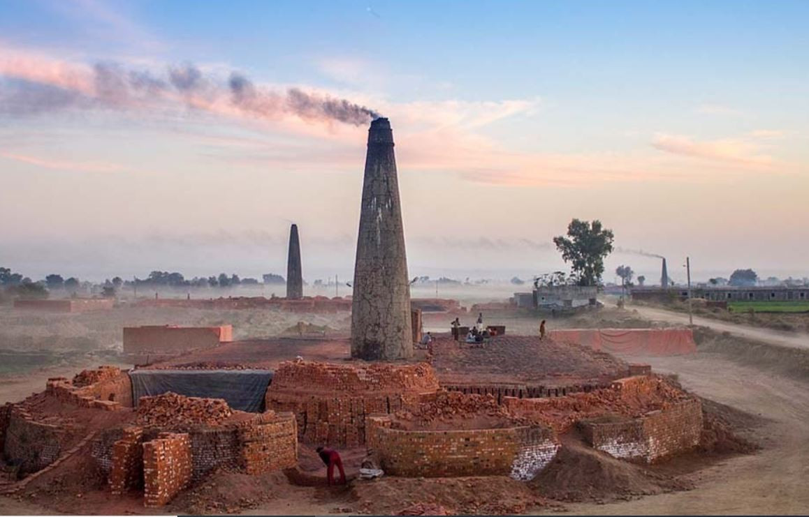 पाँचखालका इँटा उद्योग बन्द गर्न सर्वोच्च अदालतको आदेश