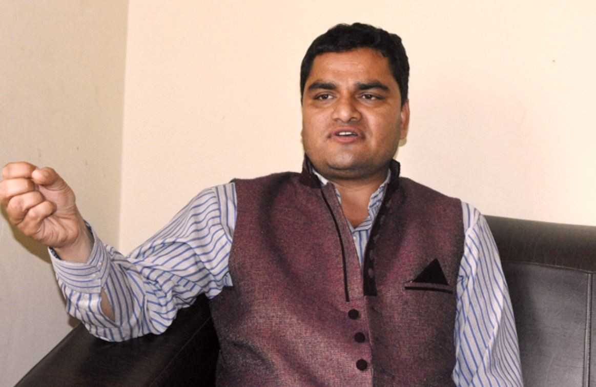 रोग नियन्त्रणका लागि हरेक वर्ष एक महिने परीक्षण अभियान थाल्ने मन्त्री पौडेलको निर्णय