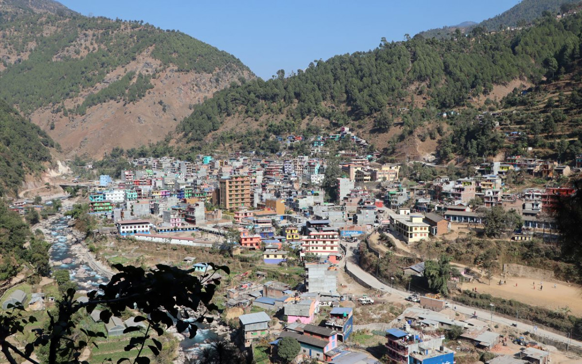 लोकमार्ग र ढोरपाटन सिकार आरक्षका गुल्जार बन्दै बुर्तिबाङ, फस्टाउँदै पर्यटन व्यवसाय