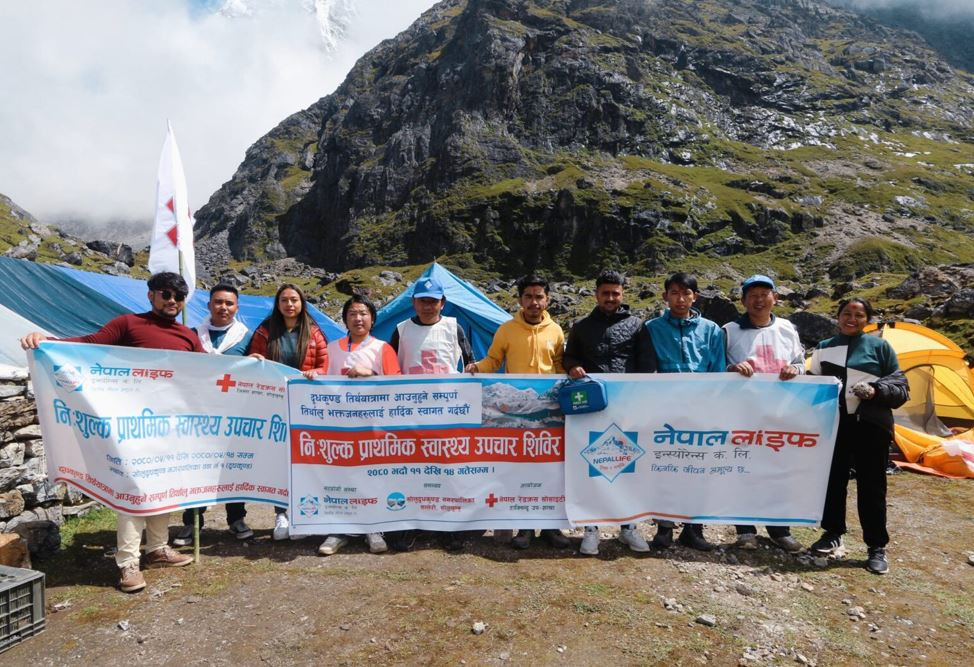 नेपाल लाइफद्वारा दुधकुण्डमा निःशुल्क प्राथमिक स्वास्थ्य शिविर सम्पन्न, ४ सय २२ भक्तजनहरू लाभान्वित