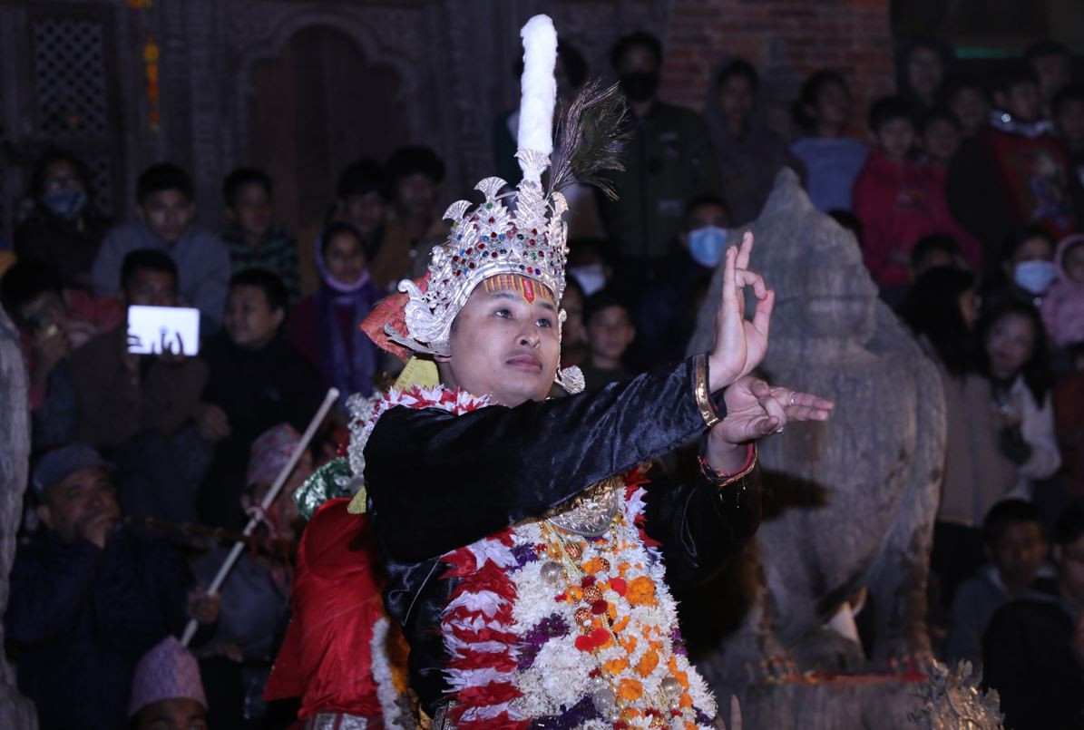 ३८३ वर्ष अघिदेखि निरन्तर कात्तिक नाच, हेर्नुस् तस्बिरमा