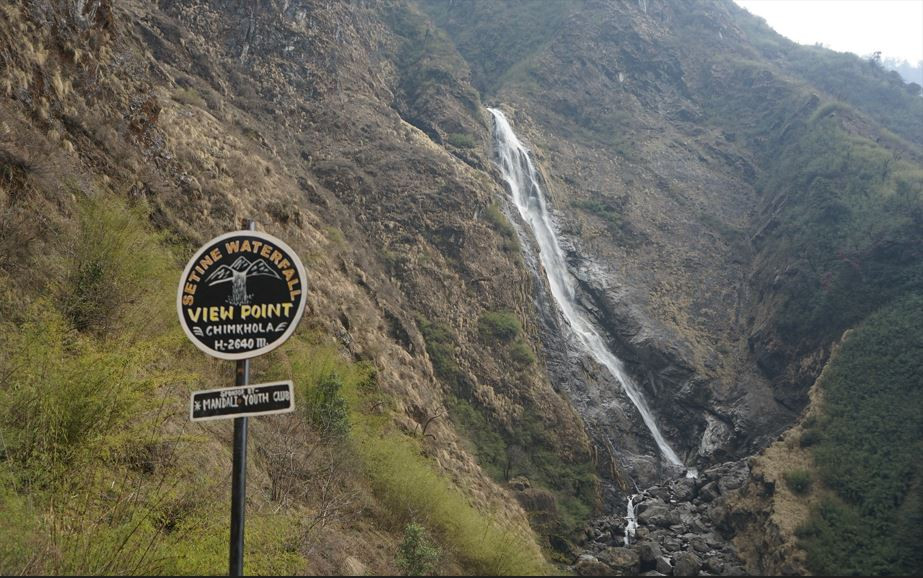 पर्यटक र पूर्वाधारको पर्खाइमा सेतिनी झरना, प्रचार–प्रसार गर्न सके पर्यटन प्रवर्द्धनमा टेवा पुग्ने