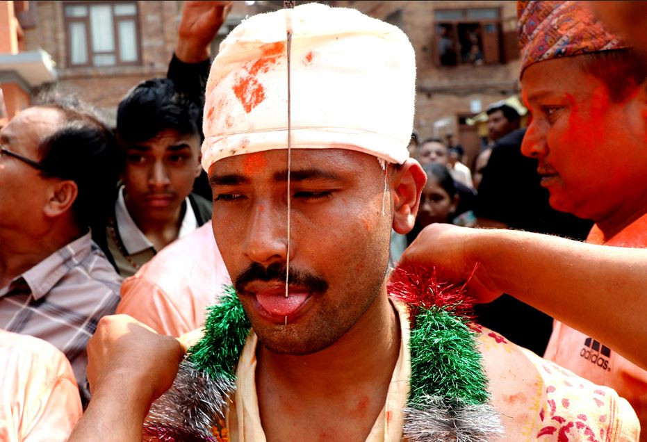 जिब्रो छेडी महाद्वीप बोकेर टोलटोल घुमे २८ वर्षीय सुजन