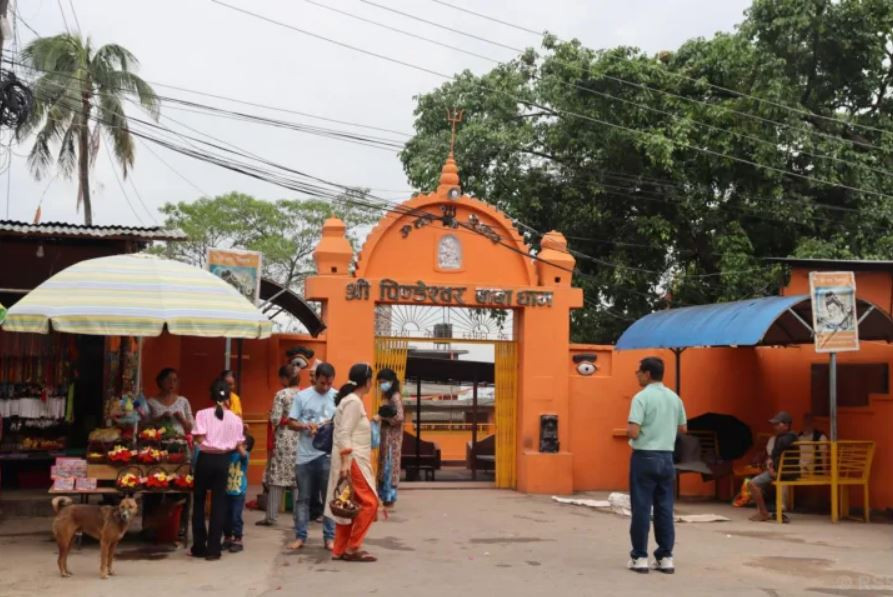 पर्यटकको रोजाइमा पिण्डेश्वर मन्दिर, कसरी पुग्ने ?