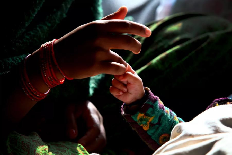 मातृ मृत्युदर घटाउन के गर्ने ?, यस्तो छ स्त्रीरोग विशेषज्ञ डा रिजालको विचार