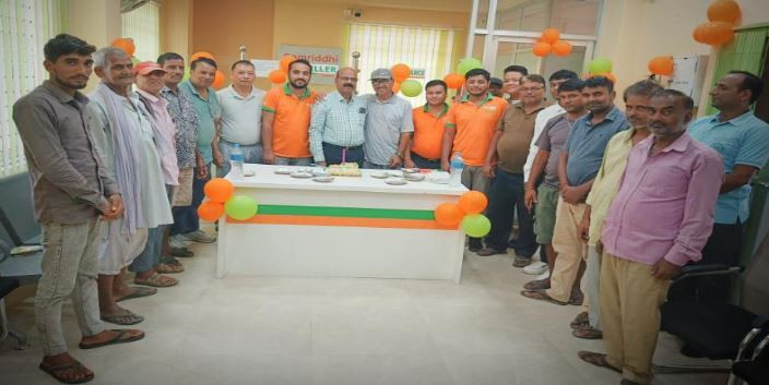 समृद्धि फाइनान्सको मधुवन शाखाले मनायो पहिलो बार्षिकोत्सब