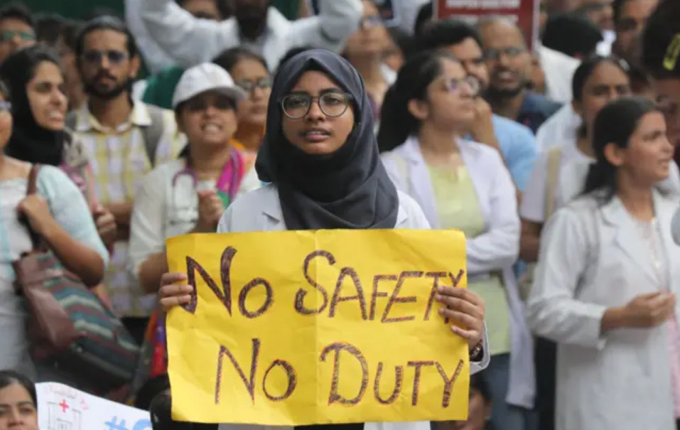 कोलकोता बलात्कार-हत्या प्रकरण: सर्वोच्चले स्वज्ञान लिदै दियो विभिन्न आदेश