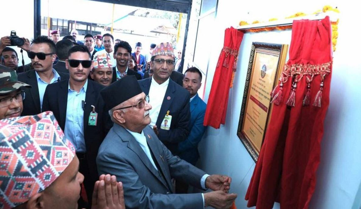 हुण्डाइ कम्पनीको ३३ हजार डलरको हाइड्रोजन कार नेपालमा, प्रधानमन्त्रीले गरे शुभारम्भ