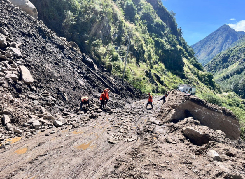 Syafrubesi-Rasuwagadhi route resumes from Tuesday afternoon, authorities advise against travel during night