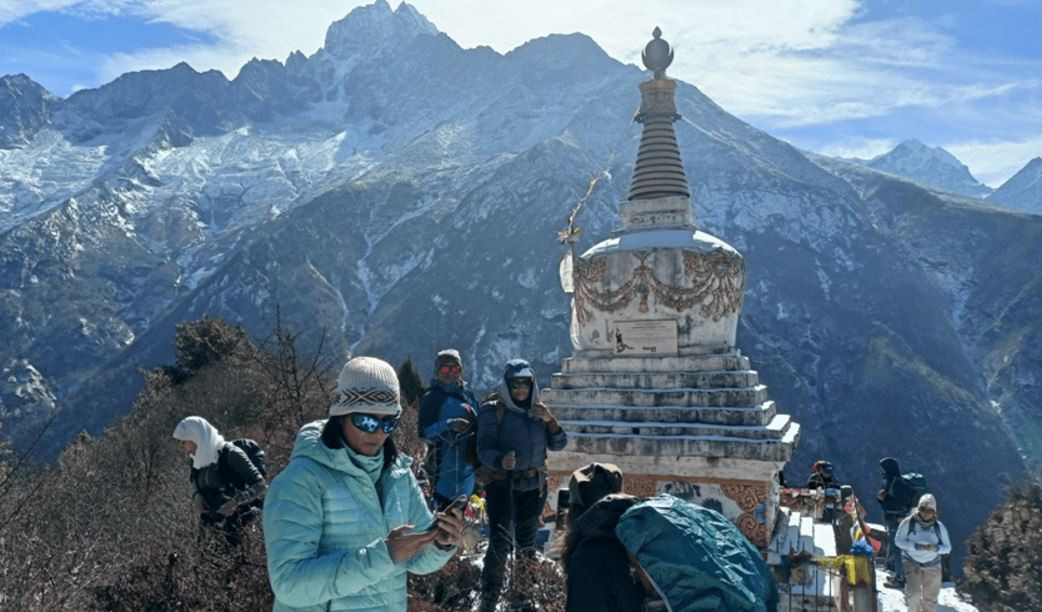 हप्ता दिनमा दुई सयबढी पर्यटक सगरमाथा क्षेत्रमा, अफसिजनमा उत्साहित पर्यटन उत्साहित व्यवसायी